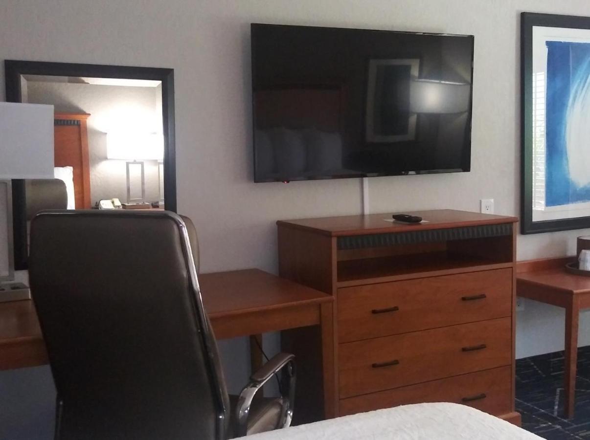 Surestay Plus Hotel By Best Western Clearwater Central Bagian luar foto