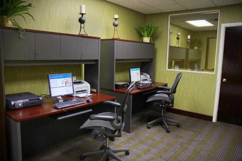 Surestay Plus Hotel By Best Western Clearwater Central Bagian luar foto