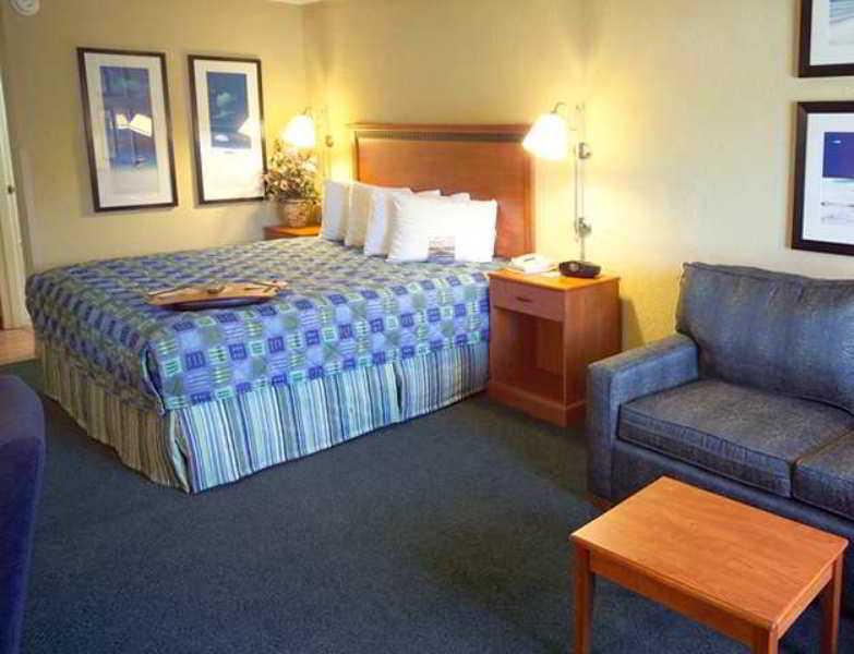 Surestay Plus Hotel By Best Western Clearwater Central Bagian luar foto