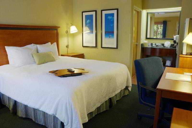 Surestay Plus Hotel By Best Western Clearwater Central Bagian luar foto