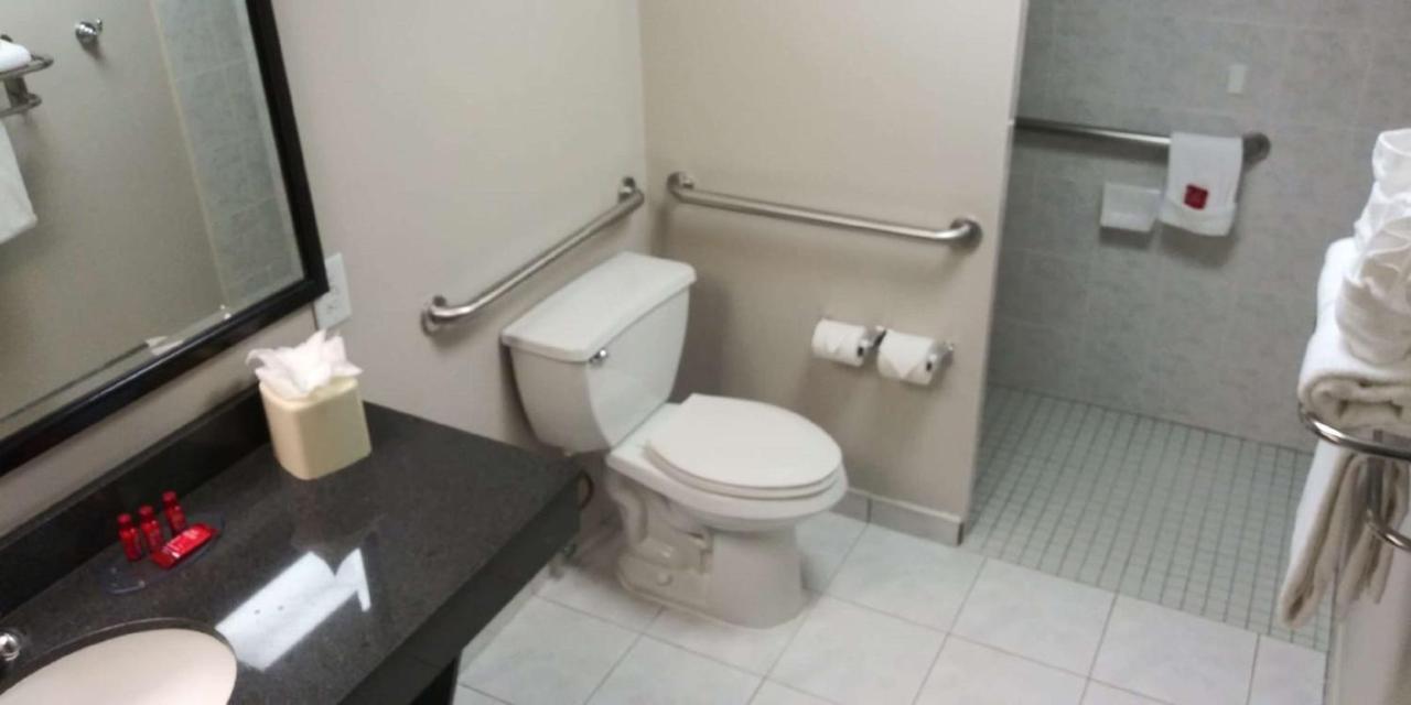 Surestay Plus Hotel By Best Western Clearwater Central Bagian luar foto