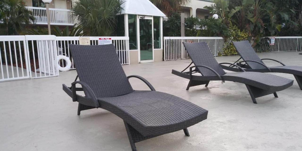 Surestay Plus Hotel By Best Western Clearwater Central Bagian luar foto