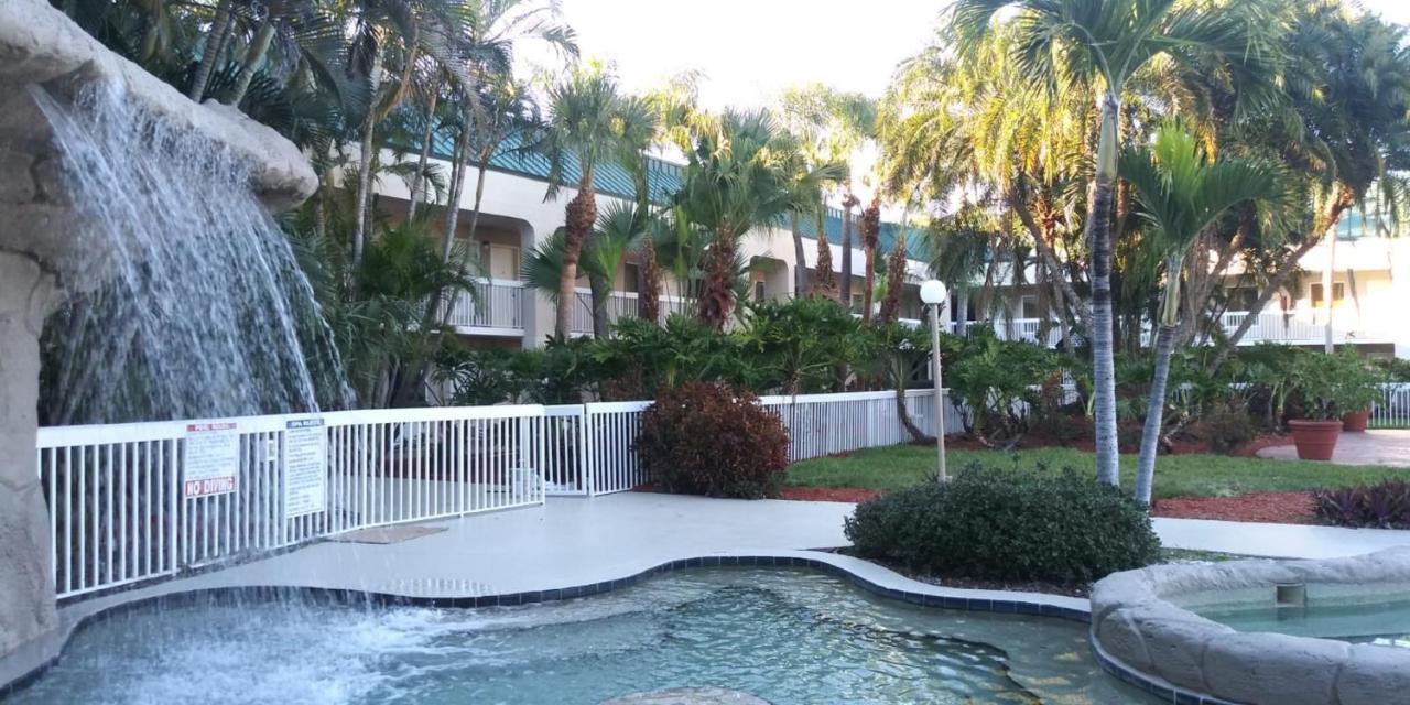 Surestay Plus Hotel By Best Western Clearwater Central Bagian luar foto