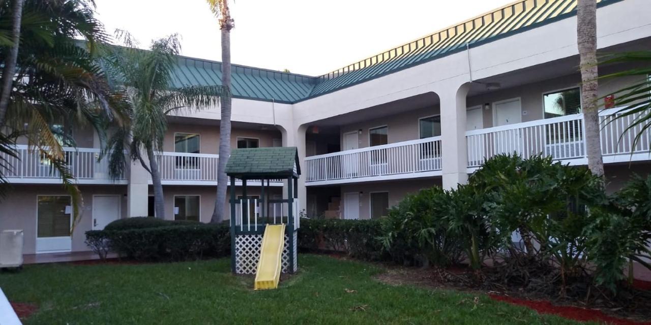 Surestay Plus Hotel By Best Western Clearwater Central Bagian luar foto